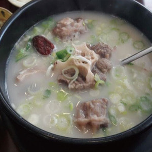 꼬리곰탕 1인분(공기밥,김치 포함)